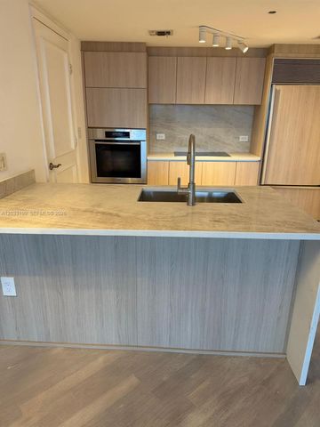 17201 Collins Avenue 2209, Sunny Isles Beach, FL 33160