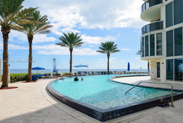 17201 Collins Avenue 2209, Sunny Isles Beach, FL 33160