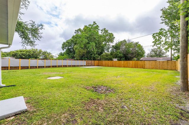 235 TENNESSEE AVENUE, St Cloud, FL 34769