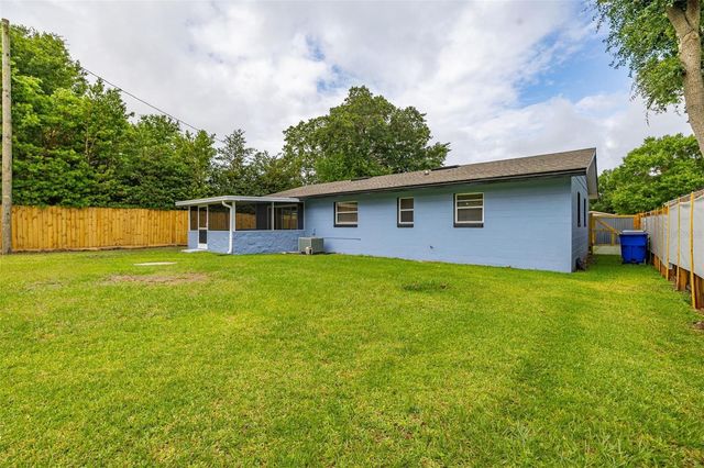 235 TENNESSEE AVENUE, St Cloud, FL 34769