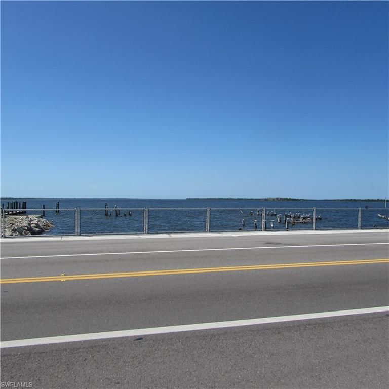 4262 Pine Island RD NW, Matlacha, FL 33993