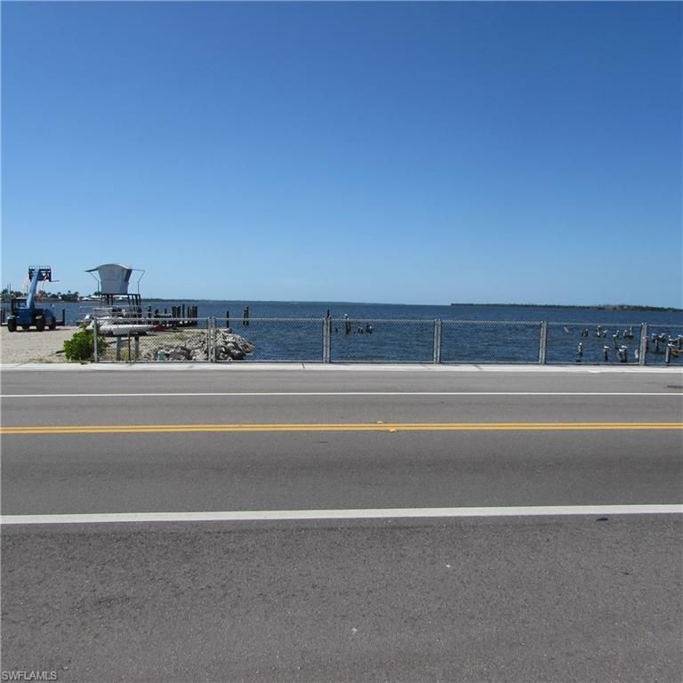 4262 Pine Island RD NW, MATLACHA, FL 33993 — photo 2