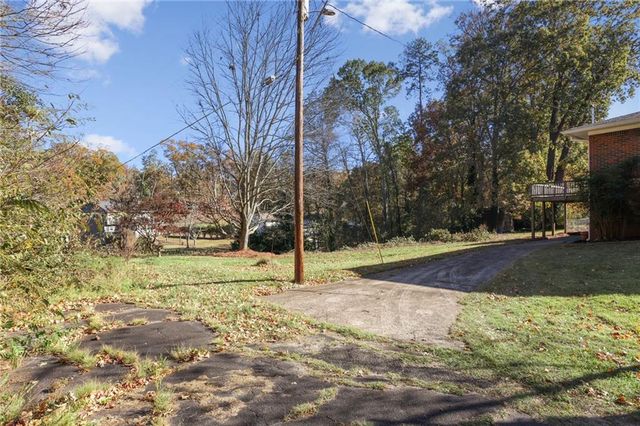 2179 Warren Drive, Austell, GA 30106