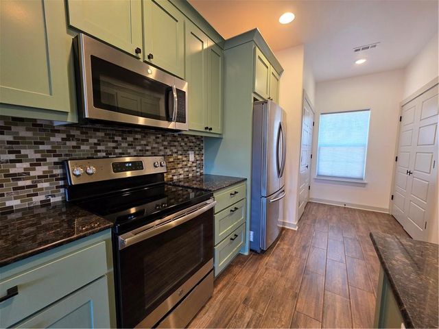 8 Horncastle Drive, Bella Vista, AR 72714