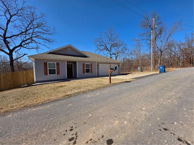 8 Horncastle Drive, Bella Vista, AR 72714