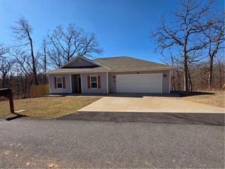 8 Horncastle Drive, Bella Vista, AR 72714