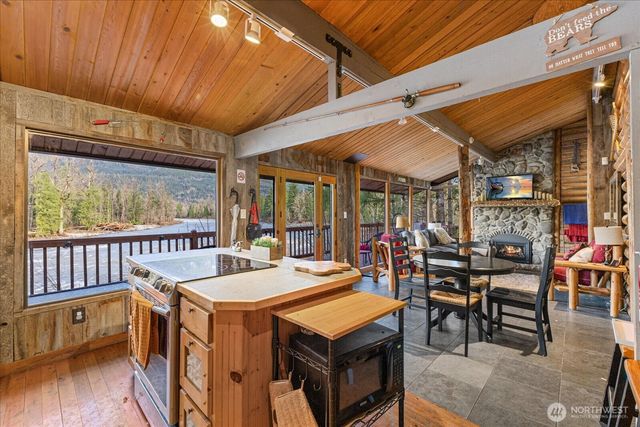 18021 433rd Avenue SE, Gold Bar, WA 98251