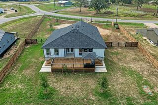 251 Estrella LN, Bastrop, TX 78602