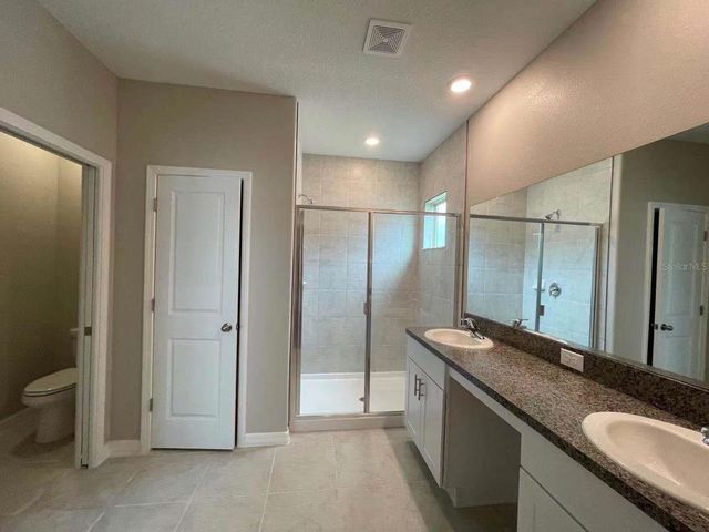 31993 BLUE PASSING, Wesley Chapel, FL 33545