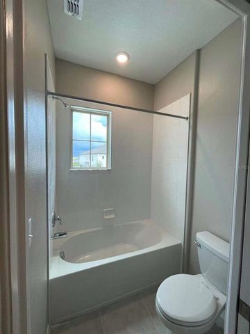 31993 BLUE PASSING, Wesley Chapel, FL 33545