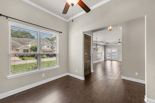 2034 Que Manor Drive, Houston, TX 77090