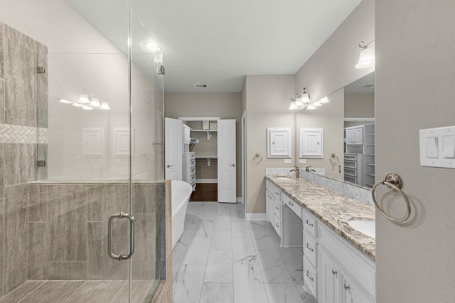 2034 Que Manor Drive, Houston, TX 77090