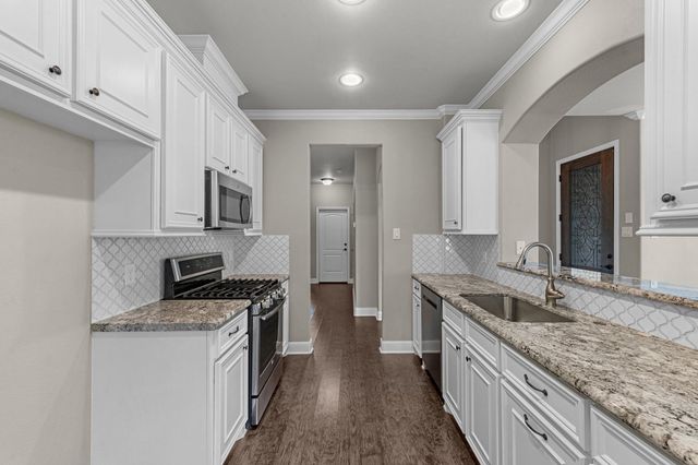 2034 Que Manor Drive, Houston, TX 77090