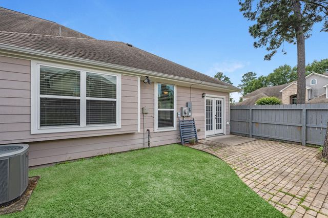 2034 Que Manor Drive, Houston, TX 77090