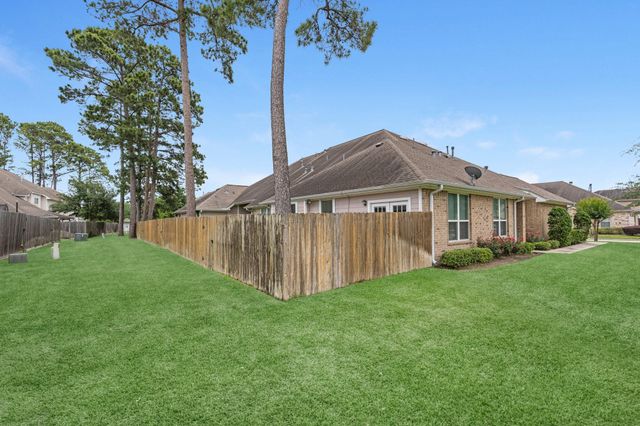 2034 Que Manor Drive, Houston, TX 77090