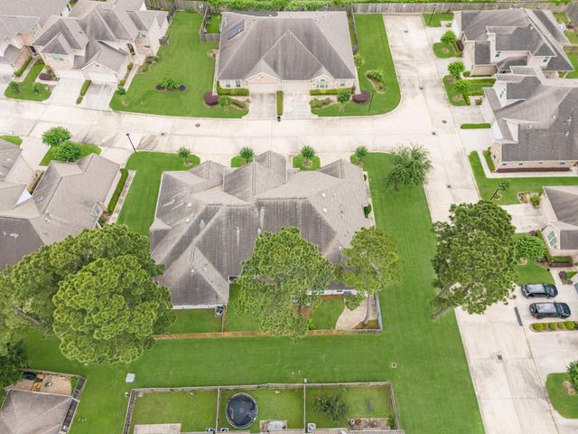 2034 Que Manor Drive, Houston, TX 77090