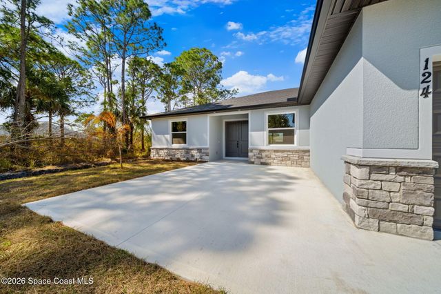 1008 Tevis Street SE, Palm Bay, FL 32909