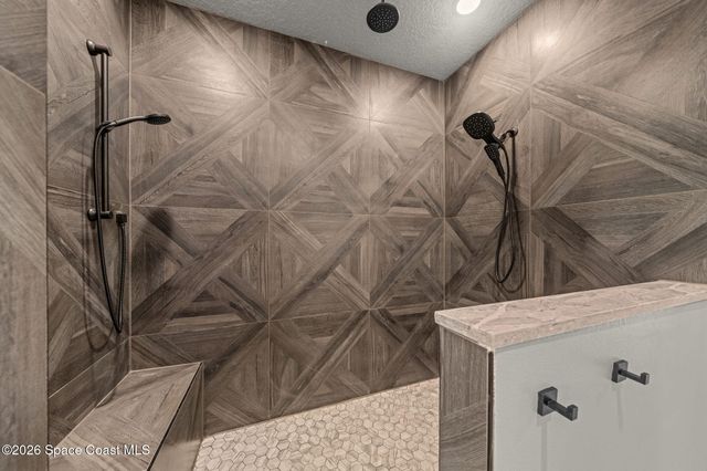 1008 Tevis Street SE, Palm Bay, FL 32909