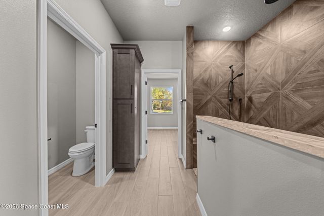 1008 Tevis Street SE, Palm Bay, FL 32909