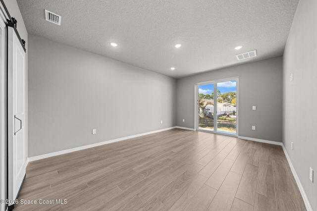 1008 Tevis Street SE, Palm Bay, FL 32909