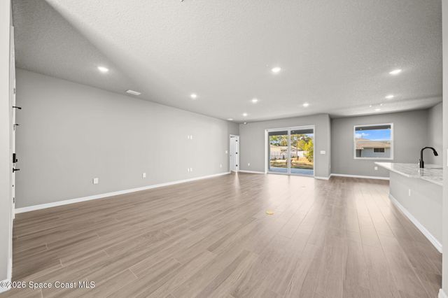 1008 Tevis Street SE, Palm Bay, FL 32909