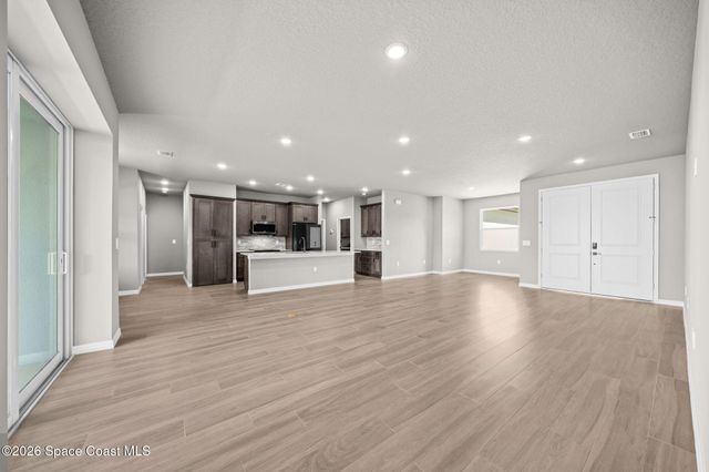 1008 Tevis Street SE, Palm Bay, FL 32909