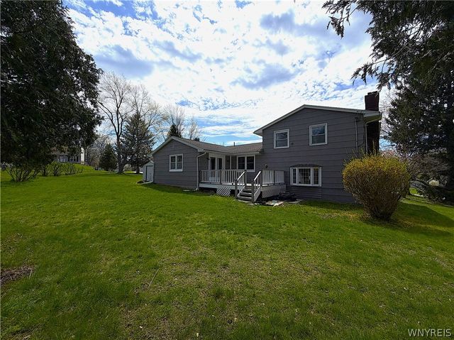 24 Dahlia Drive, Perinton, NY 14450