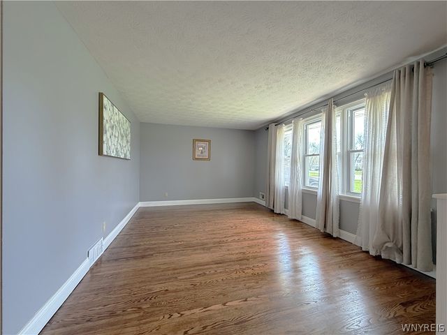 24 Dahlia Drive, Perinton, NY 14450