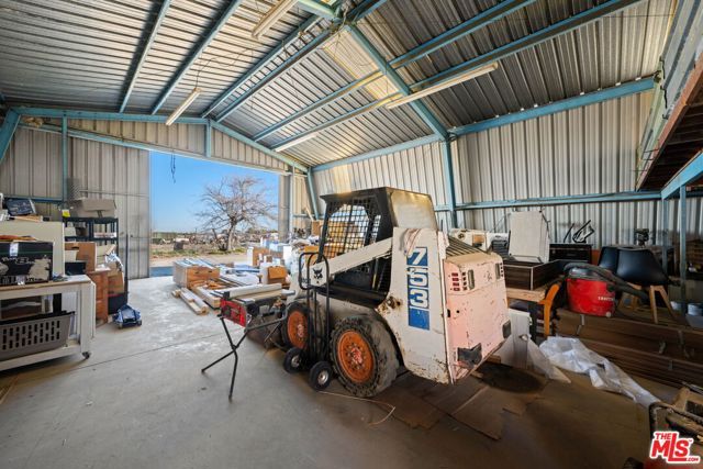 42450 2nd Street, Lancaster, CA 93535