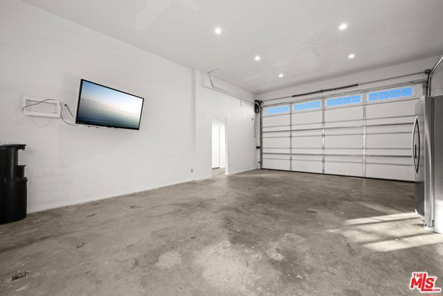 42450 2nd Street, Lancaster, CA 93535