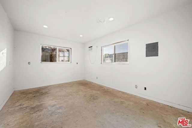 42450 2nd Street, Lancaster, CA 93535