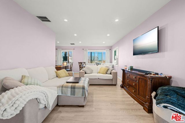 42450 2nd Street, Lancaster, CA 93535