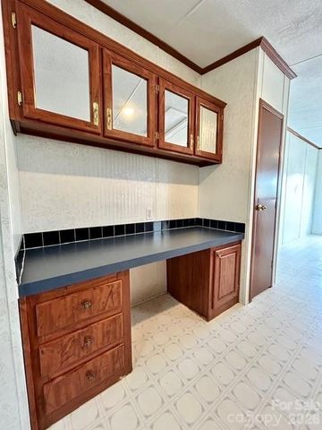 4123 Stonecreek Drive, Valdese, NC 28690