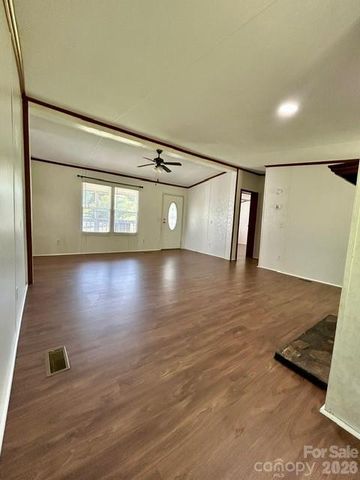 4123 Stonecreek Drive, Valdese, NC 28690