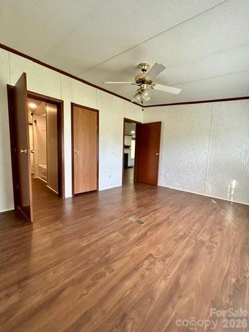 4123 Stonecreek Drive, Valdese, NC 28690
