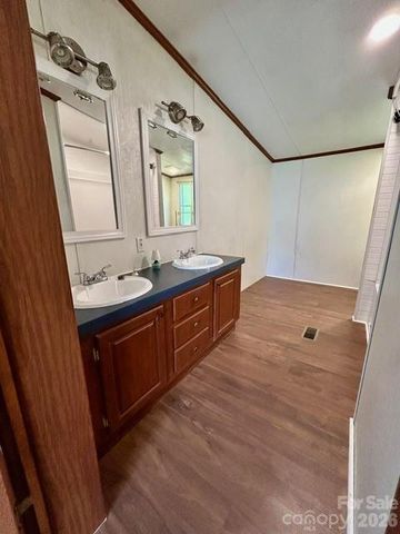 4123 Stonecreek Drive, Valdese, NC 28690