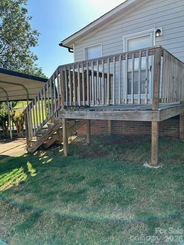 4123 Stonecreek Drive, Valdese, NC 28690