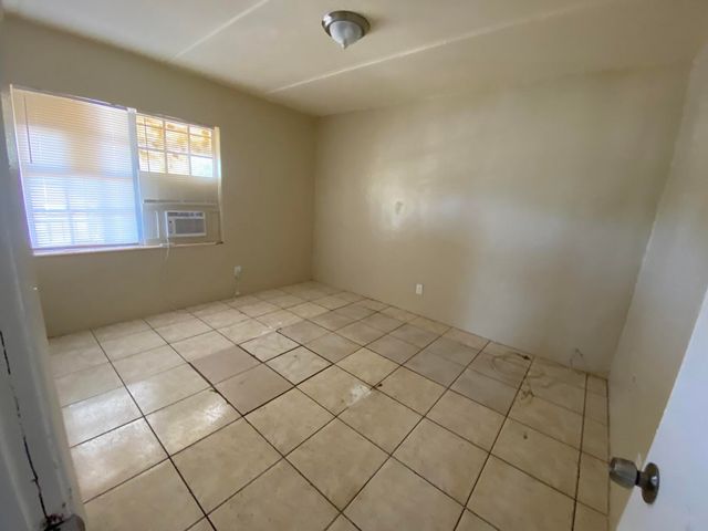 1401 NW 3rd Court 10, Fort Lauderdale, FL 33311
