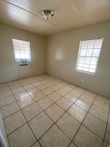 1401 NW 3rd Court 10, Fort Lauderdale, FL 33311