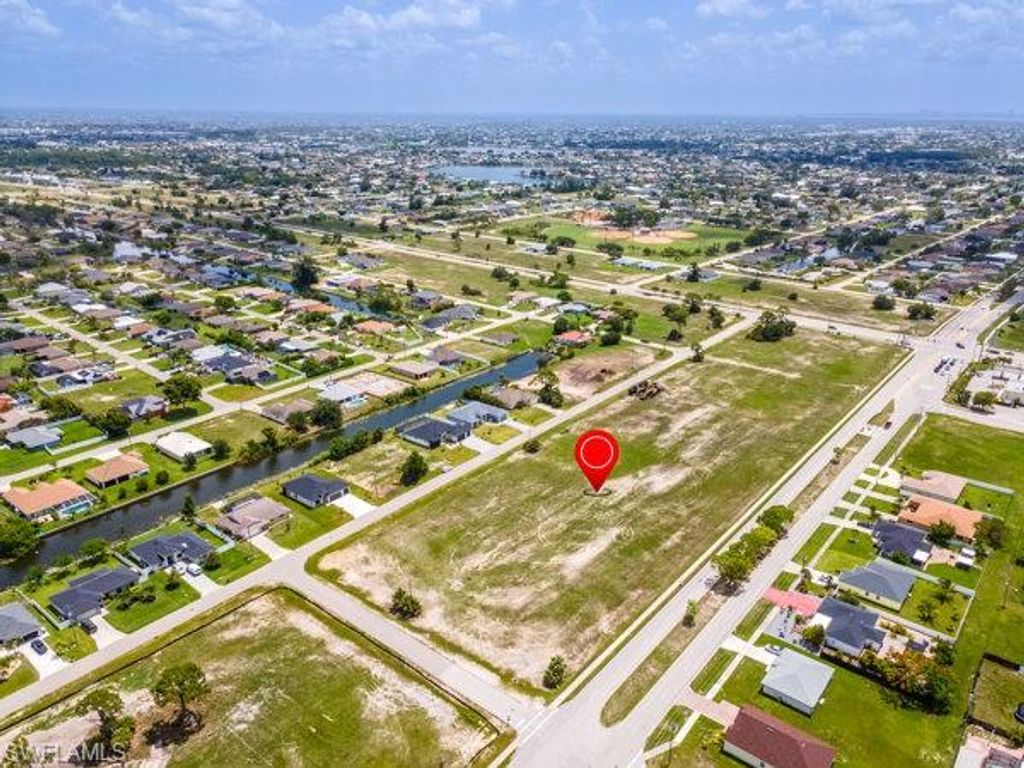 845 Trafalgar PKWY, CAPE CORAL, FL 33991 — photo 2