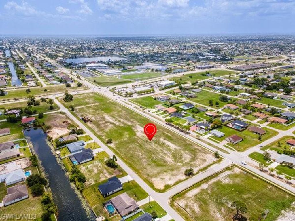 845 Trafalgar PKWY, CAPE CORAL, FL 33991 — photo 3
