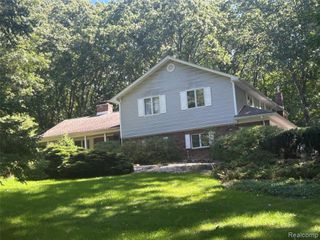 1175 Duck Creek Lane, Ortonville, MI 48462