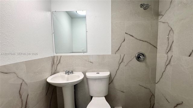 7619 Abbott Avenue 9, Miami Beach, FL 33141