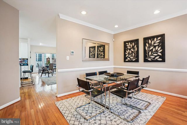 4153 KENTMERE SQ, Fairfax, VA 22030