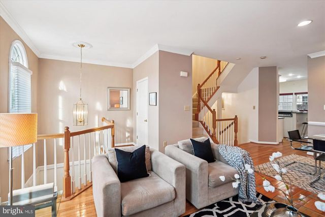 4153 KENTMERE SQ, Fairfax, VA 22030