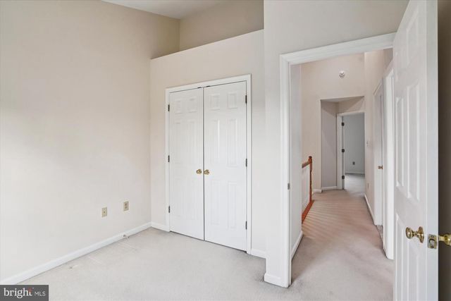 4153 KENTMERE SQ, Fairfax, VA 22030