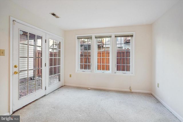 4153 KENTMERE SQ, Fairfax, VA 22030