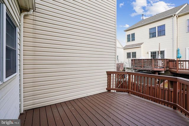 4153 KENTMERE SQ, Fairfax, VA 22030