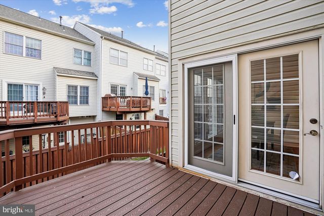 4153 KENTMERE SQ, Fairfax, VA 22030