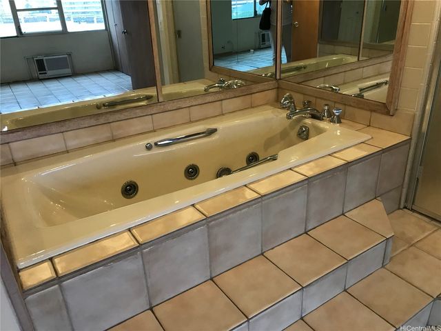 1645 Ala Wai Boulevard 903, Honolulu, HI 96815